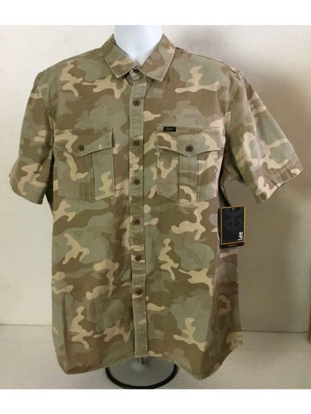 Lee Desert Camo Button Down Shirt Size XL Green Tan Pockets Short Sleeves New